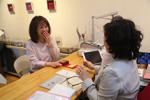 ジュエリーTAKA店内